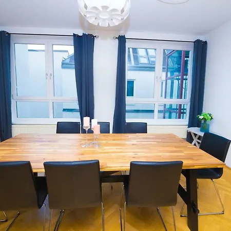 Hotspot Apartment