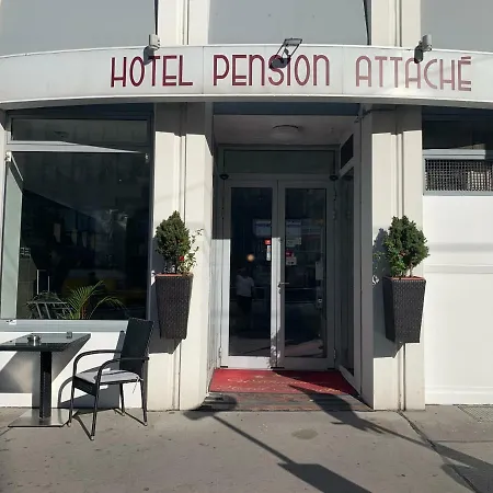 Attaché 3*