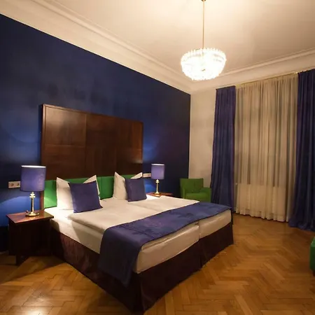 Appartement-hotel An Der Riemergasse Апарт-отель 4*