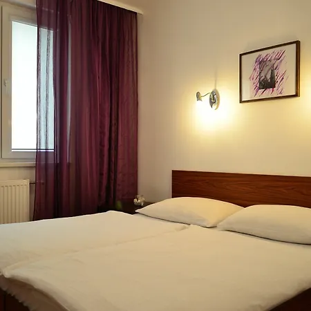Apartment Govienna - Messe Wien Apartment *