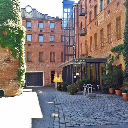 Fabrik 3*