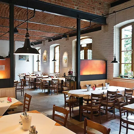 Fabrik Hotel 3*