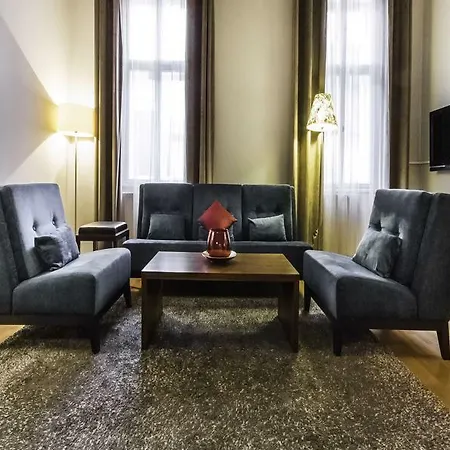 Abieshomes Serviced - Downtown Apartment