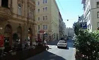 Joy I Wien