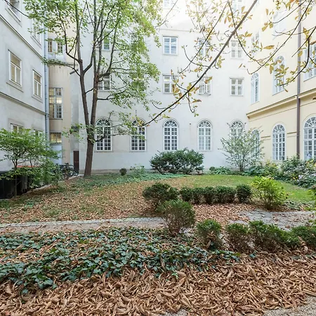 Benediktushaus Im Schottenstift Gasthof