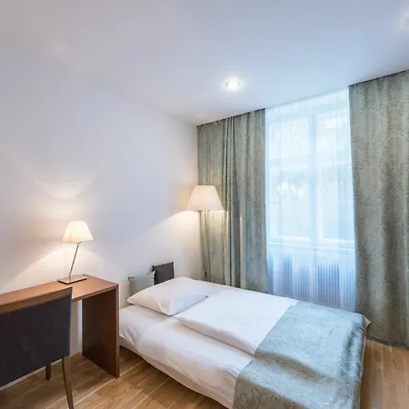 Benediktushaus Im Schottenstift Gasthof 3*