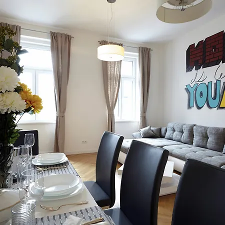 Urban Flats Darwingasse Apartment Vienna