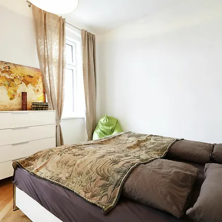 Urban Flats Darwingasse Apartment *