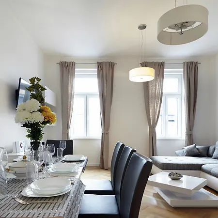 Urban Flats Darwingasse Apartment *