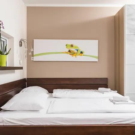Ajo Apartments - Alte Donau Waterfront - Self-Check-In