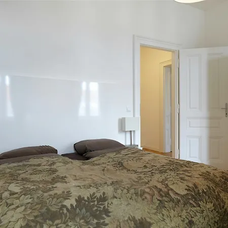 Urban Flats Darwingasse Apartment *