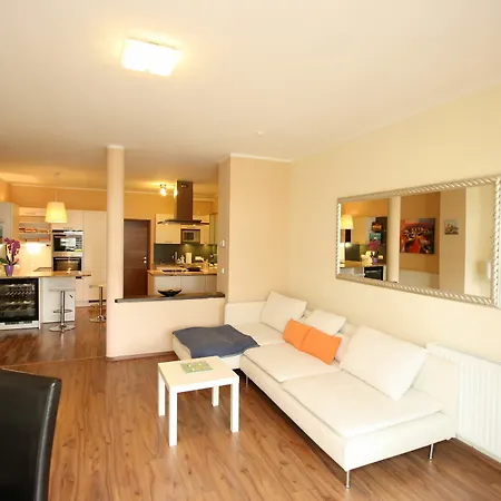 Deluxe Schoenbrunn Apartment *