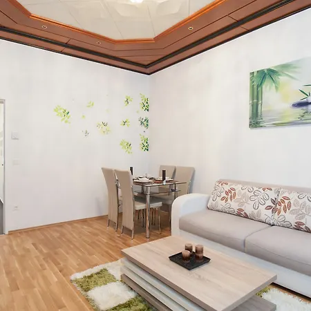 Royal Puchsbaumgasse Apartment *