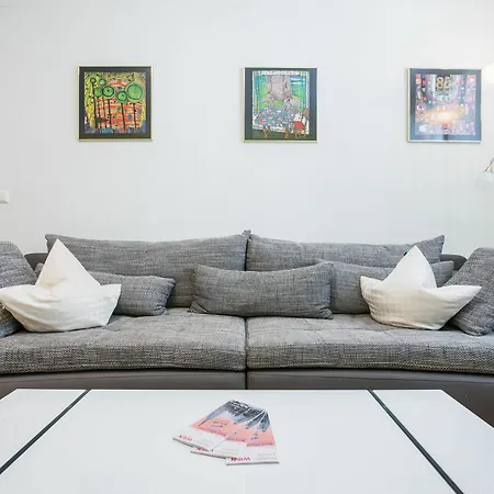 Domino Apartment *