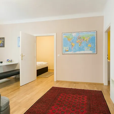 Apartment Domino