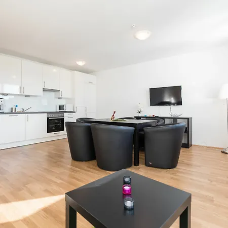 Mainstation - 10 Minutes To Citycenter - With Aircondition