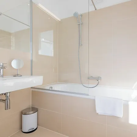 Mainstation - 10 Minutes To Citycenter - With Aircondition Viyana