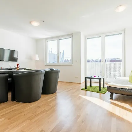 Mainstation - 10 Minutes To Citycenter - With Aircondition Daire
