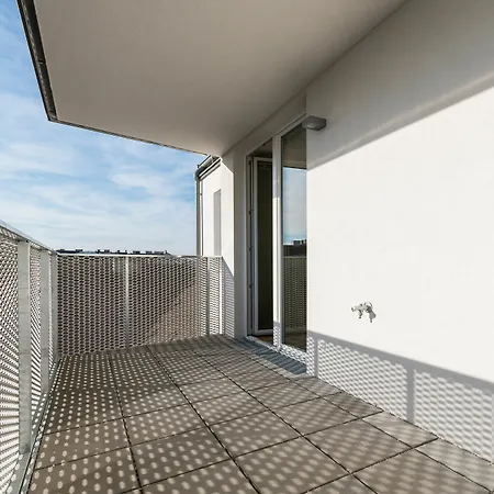 Daire Mainstation - 10 Minutes To Citycenter - With Aircondition *