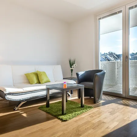 Mainstation - 10 Minutes To Citycenter - With Aircondition * Viyana