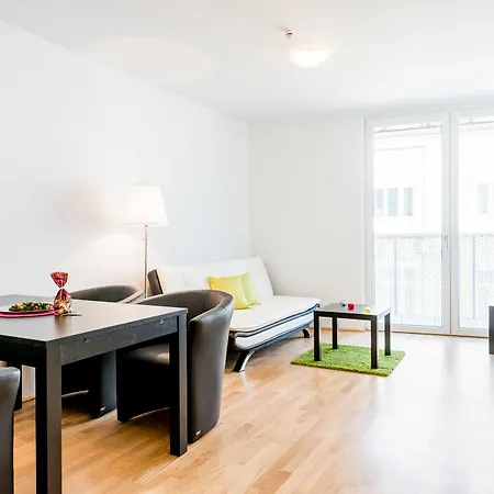 Mainstation - 10 Minutes To Citycenter - With Aircondition * Viyana