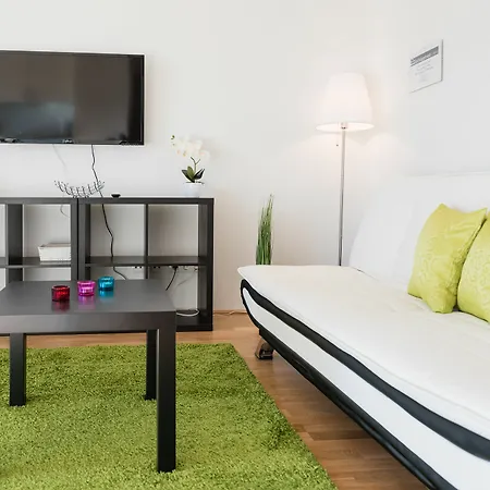 Mainstation - 10 Minutes To Citycenter - With Aircondition * Viyana