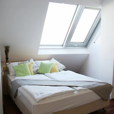 Apartment Checkvienna Maria Theresien Strasse Vienna