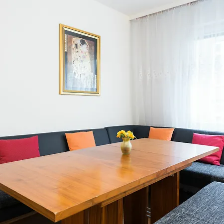 Vienna Apartment Am Schwedenplatz Apartment