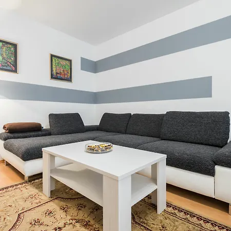 Vienna Apartment Am Schwedenplatz