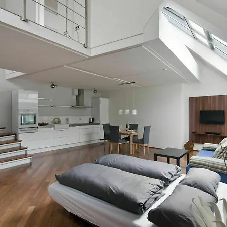 Penthouse At Passauer Platz Apartment *