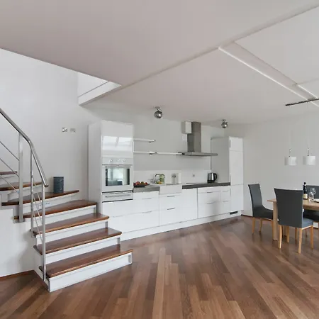 Penthouse At Passauer Platz Apartment