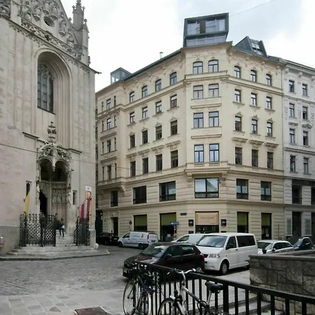 Penthouse At Passauer Platz Vienna