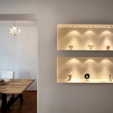 Opera Center Apartment *