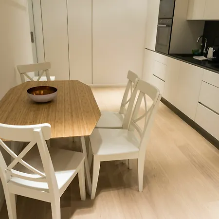 Garden Apartment *