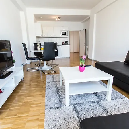 Living Schwedenplatz *