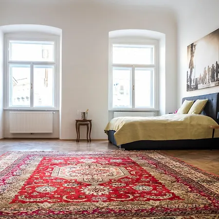 St. Stephan's Apartment *
