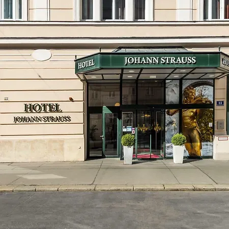 Johann Strauss 4* וינה