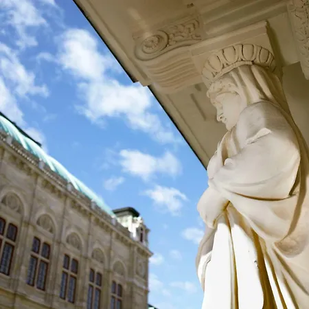 Hotel Sacher 5*