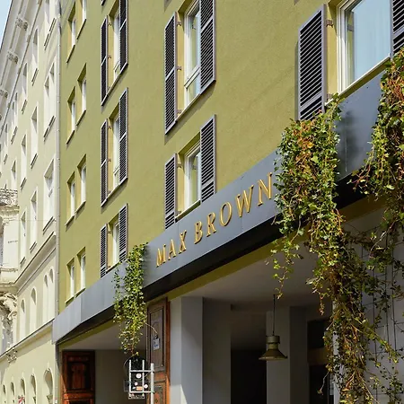 Max Brown 7th District, Part Of Sircle Collection Hotel