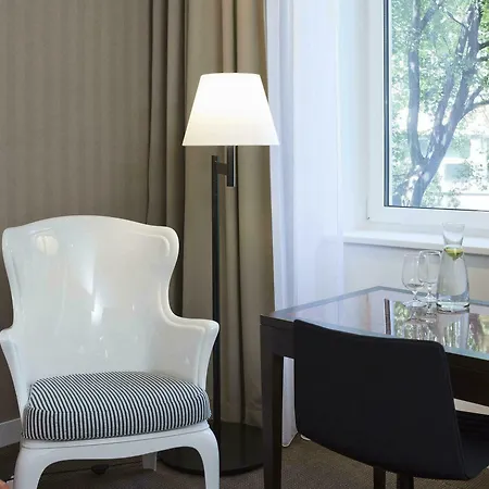 The Harmonie Vienna, Bw Premier Collection Hotel 4*