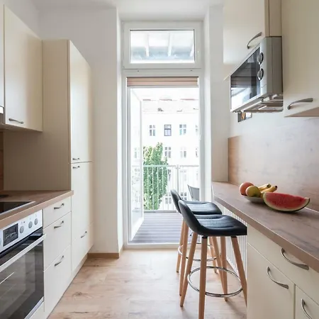 Apartment *new*, And Cozy With Large Balcony *