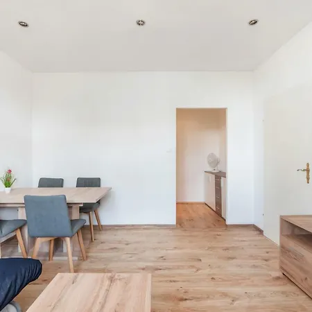 *new*, And Cozy With Large Balcony Vienna
