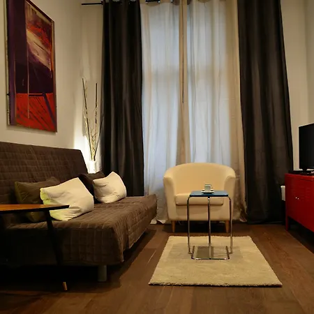 Smart Urban Apartment Vienna