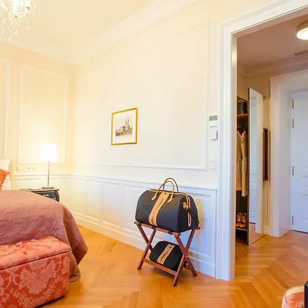 Imperium - Experience The Luxurious In Center Apartment