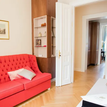 Imperium - Experience The Luxurious In Center Apartment *