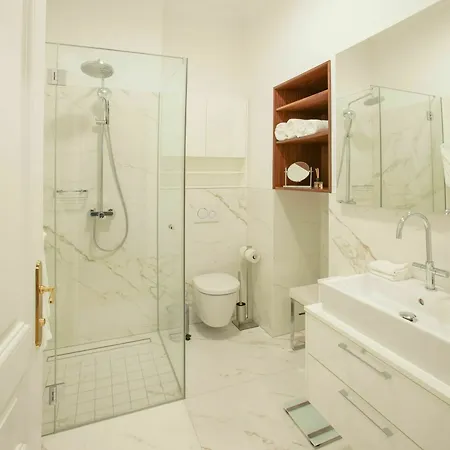 Apartment Imperium - Experience The Luxurious In Center