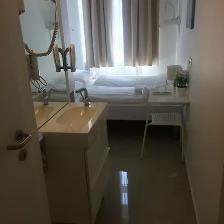 Ch-vienna City Hotel 3*