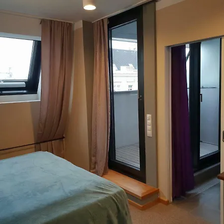 Exquisit Aparthotel 3*