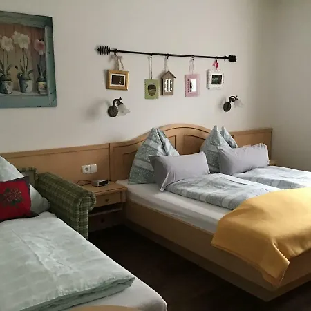 Haus Sanz 3*