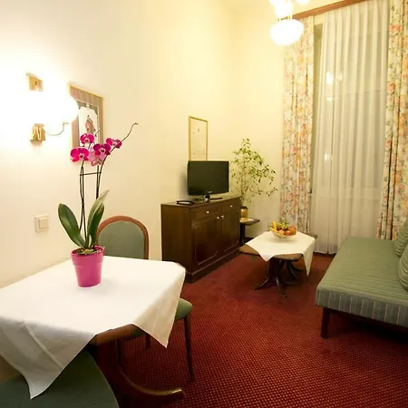 Theaterhotel & 4* Vienne